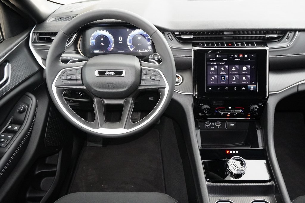 Used Car 2024 Jeep Grand Cherokee  Laredo For Sale Under $30,000 In Weatherford, Texas