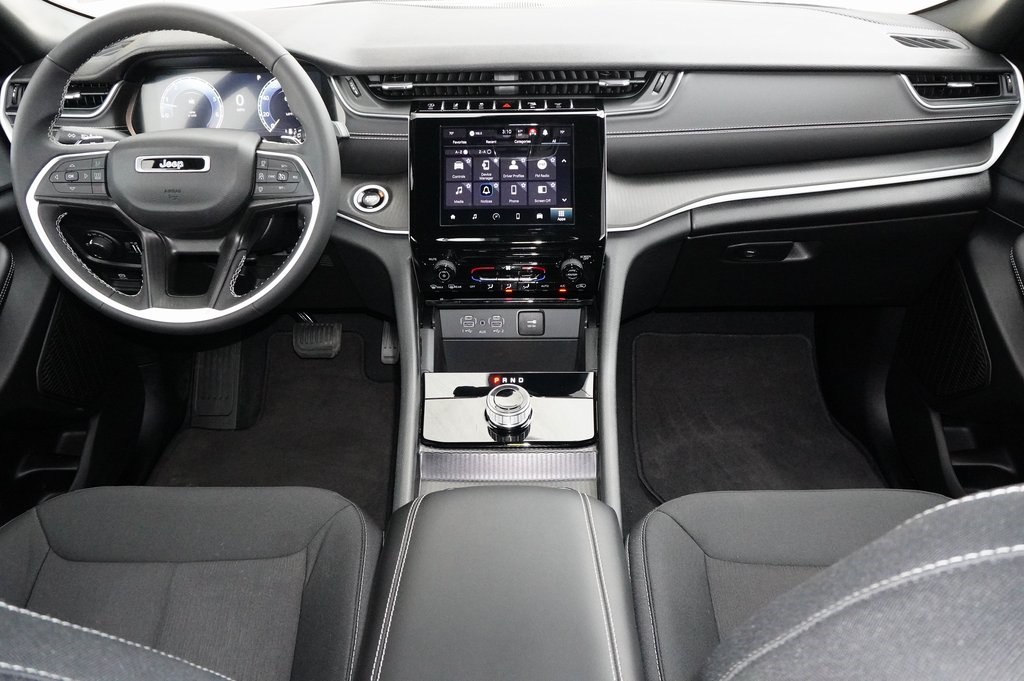 Used Car 2024 Jeep Grand Cherokee  Laredo For Sale Under $30,000 In Weatherford, Texas