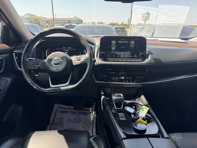 2021 Nissan Rogue Platinum photo 3