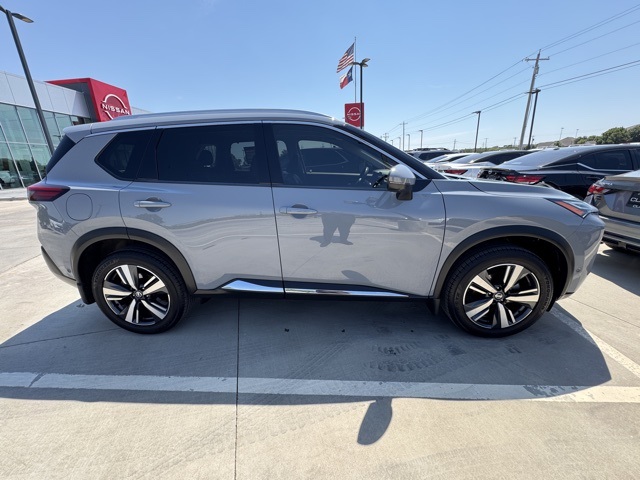 2021 Nissan Rogue Platinum photo 7