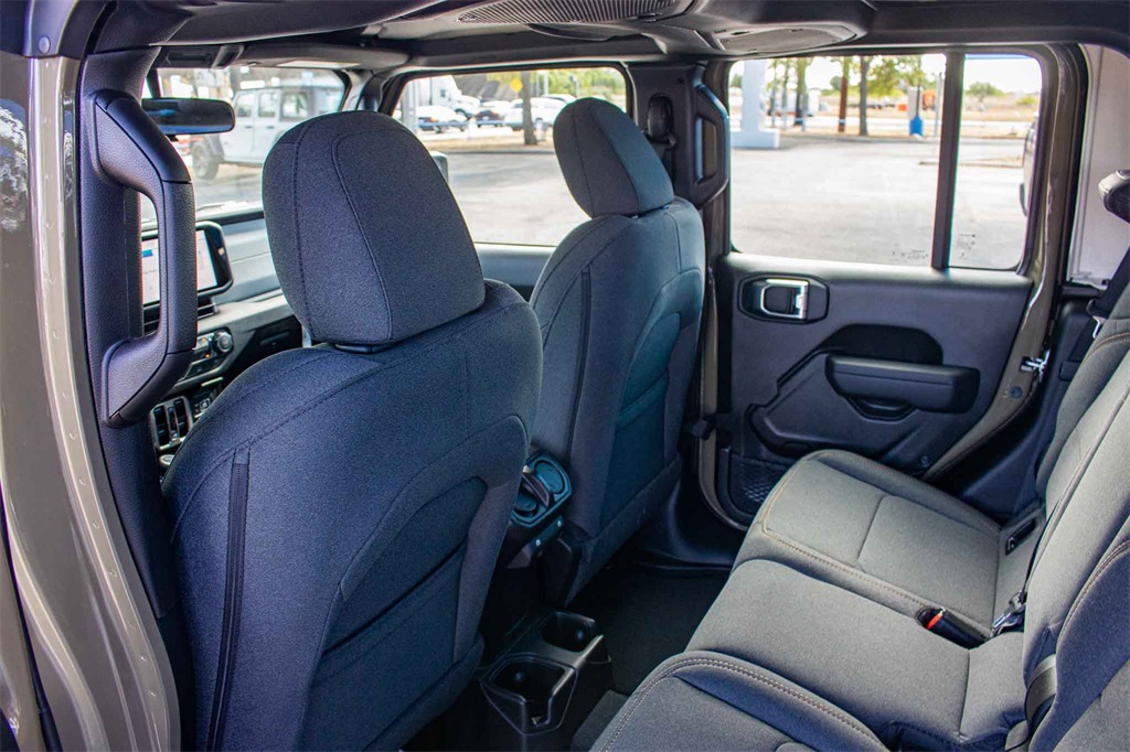 New Car 2025 Jeep Gladiator  Sport For Sale Under $40,000 In San Marcos, Texas
