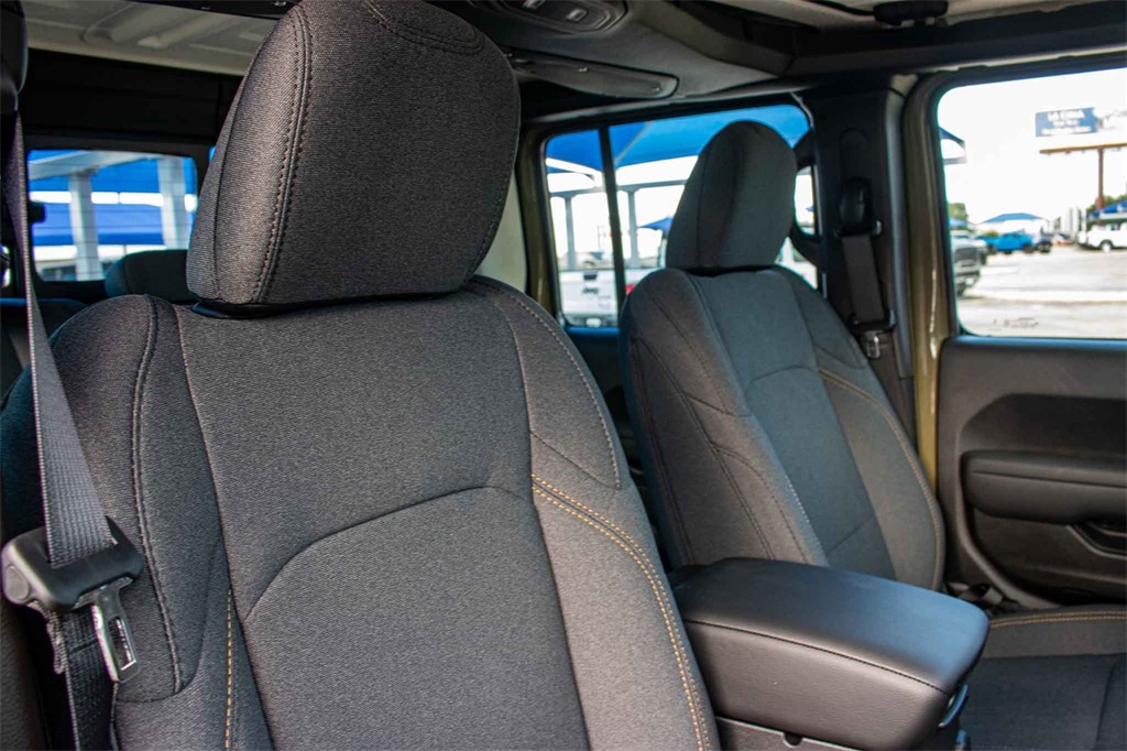 New Car 2025 Jeep Gladiator  Sport For Sale Under $40,000 In San Marcos, Texas