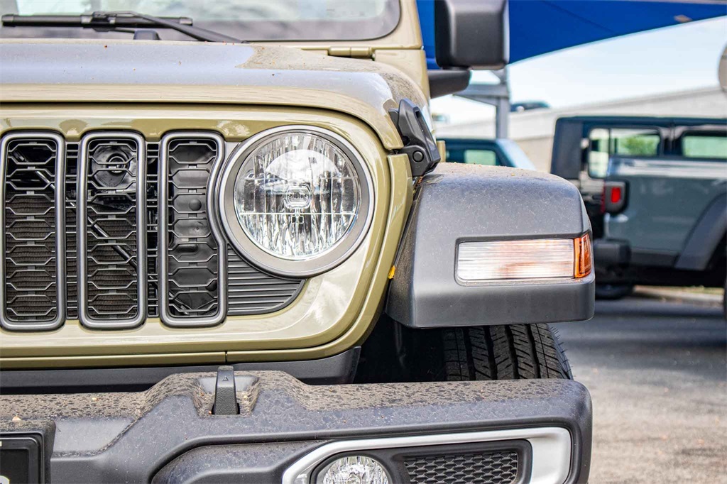 New Car 2025 Jeep Gladiator  Sport For Sale Under $40,000 In San Marcos, Texas