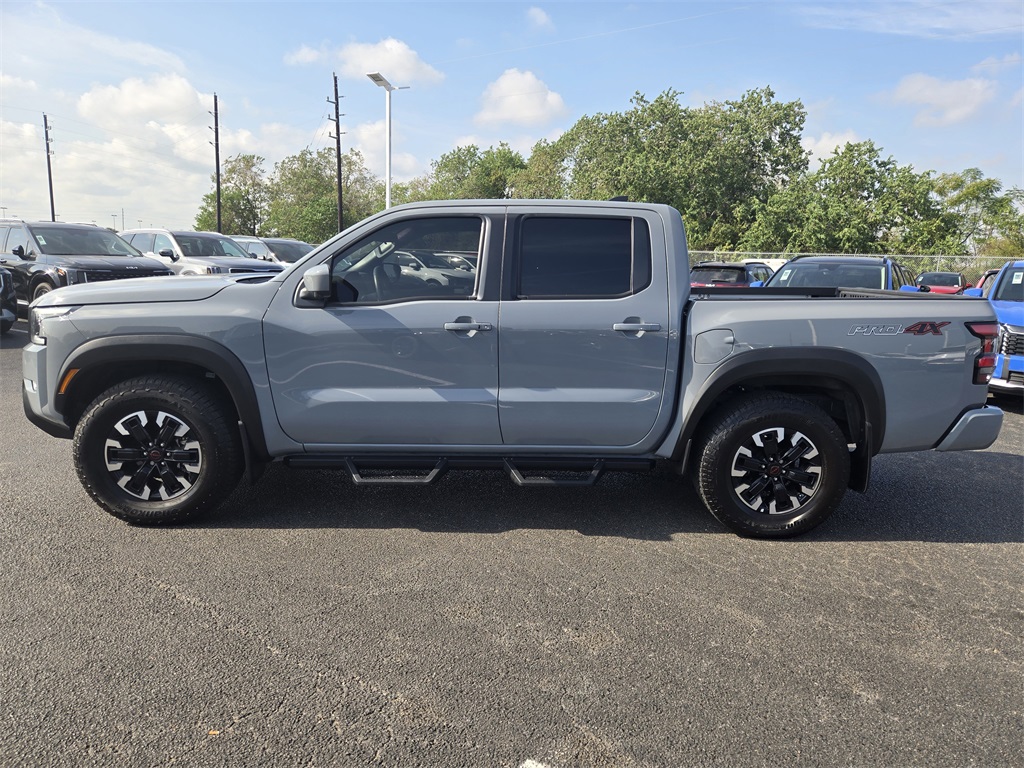 2023 Nissan Frontier PRO-4X - 3