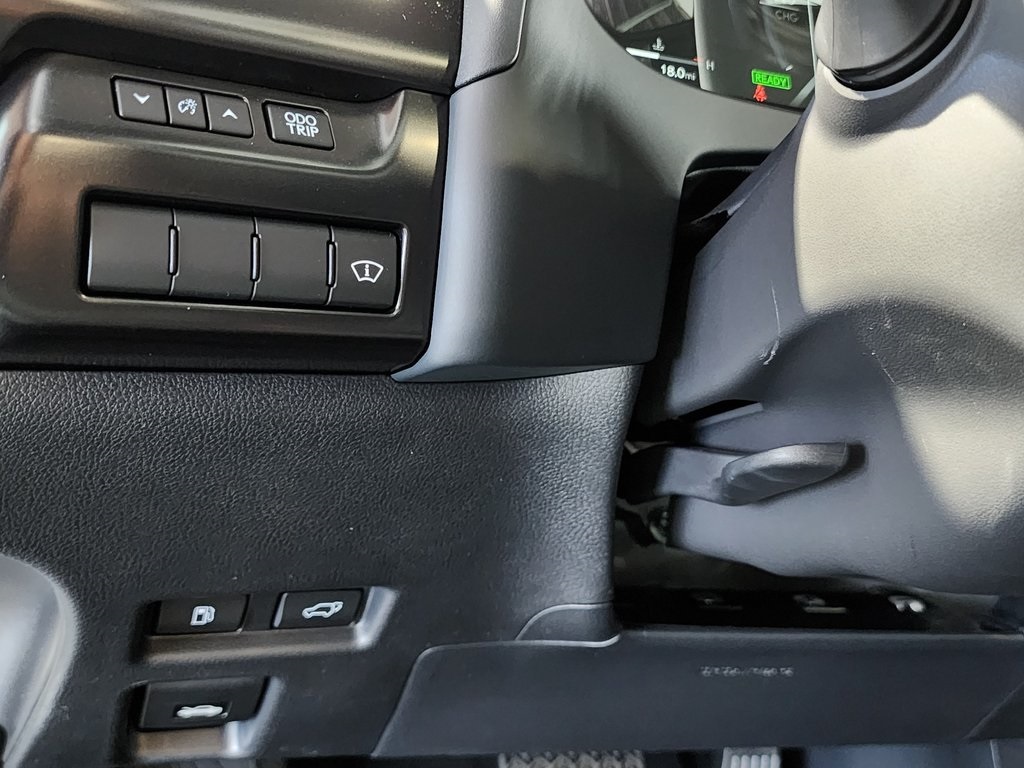 Thumbnail: 2025 Lexus UX - 14