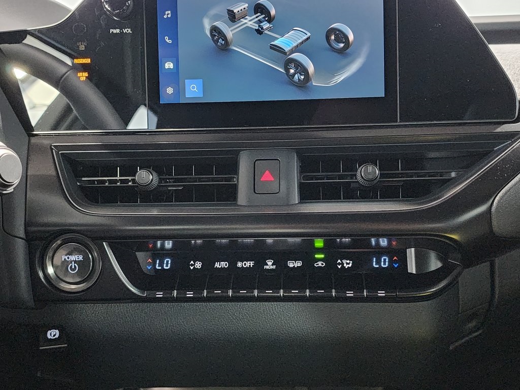 Thumbnail: 2025 Lexus UX - 22