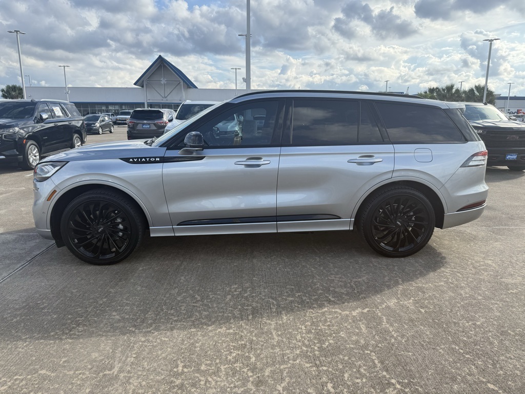 2024 Lincoln Aviator Reserve Silver at Gullo Toyota