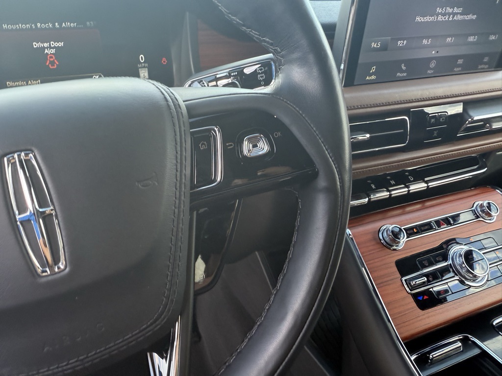 2024 Lincoln Aviator Reserve Silver at Gullo Toyota