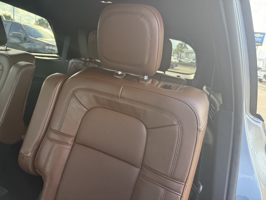 2024 Lincoln Aviator Reserve Silver at Gullo Toyota