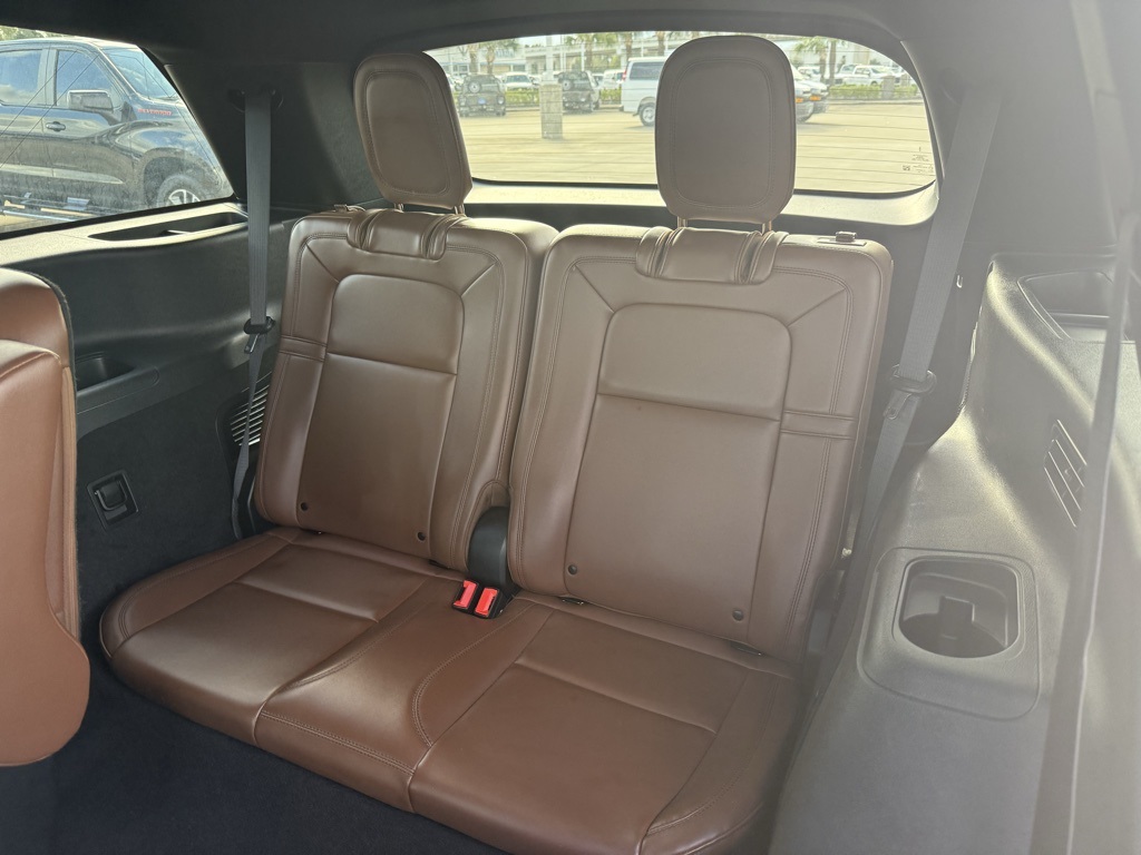 2024 Lincoln Aviator Reserve Silver at Gullo Toyota