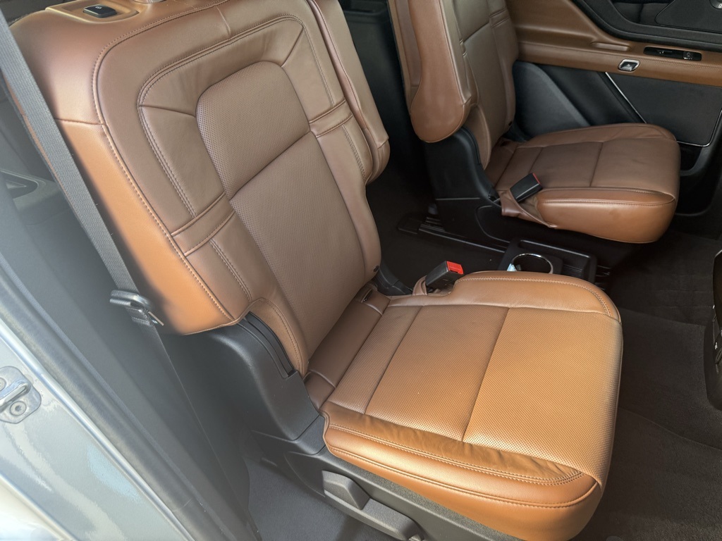 2024 Lincoln Aviator Reserve Silver at Gullo Toyota