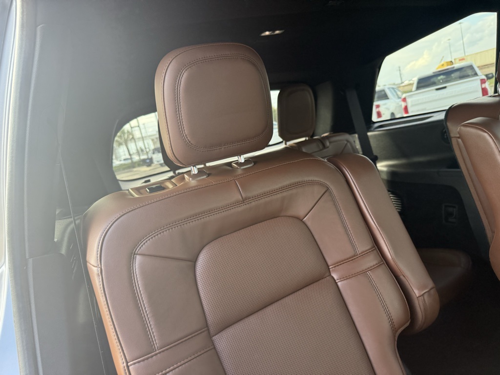 2024 Lincoln Aviator Reserve Silver at Gullo Toyota