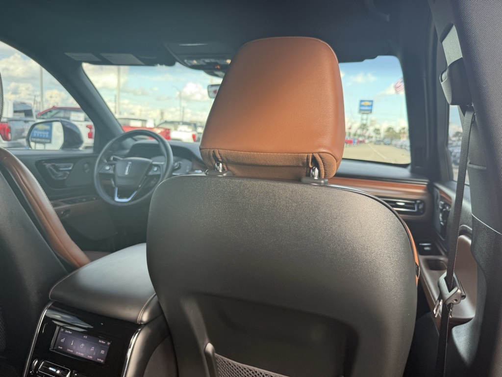 2024 Lincoln Aviator Reserve Silver at Gullo Toyota