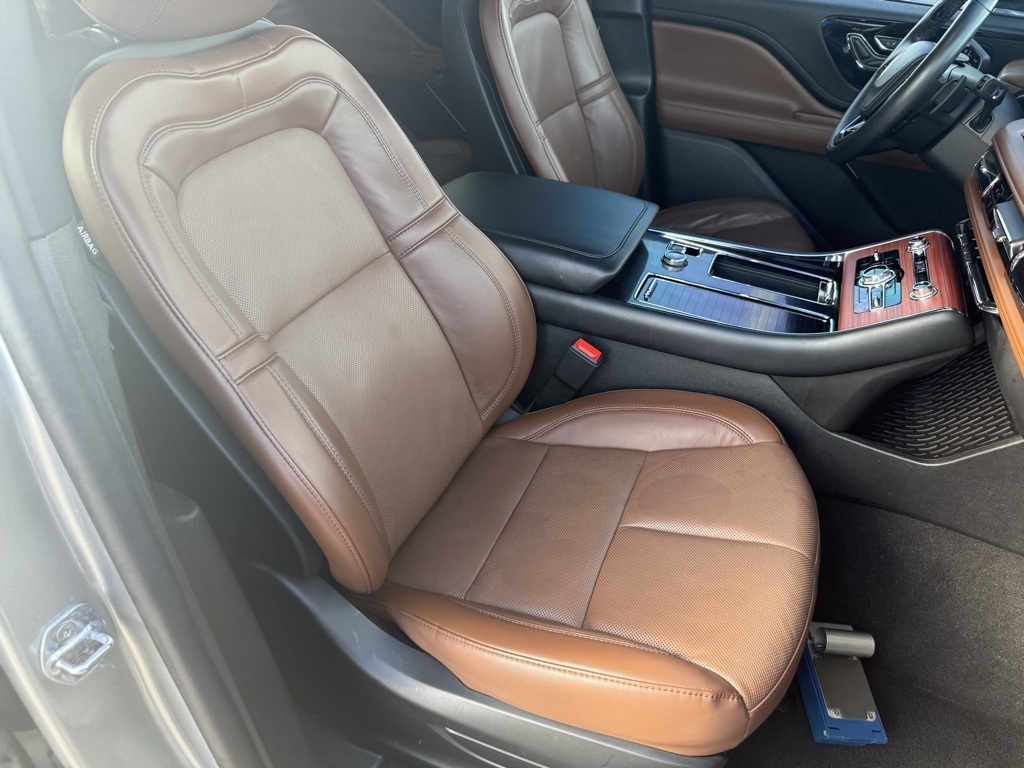 2024 Lincoln Aviator Reserve Silver at Gullo Toyota