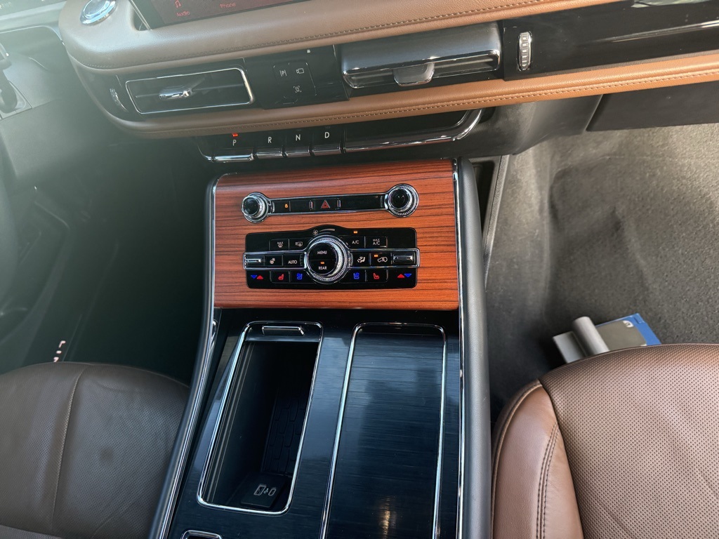 2024 Lincoln Aviator Reserve Silver at Gullo Toyota