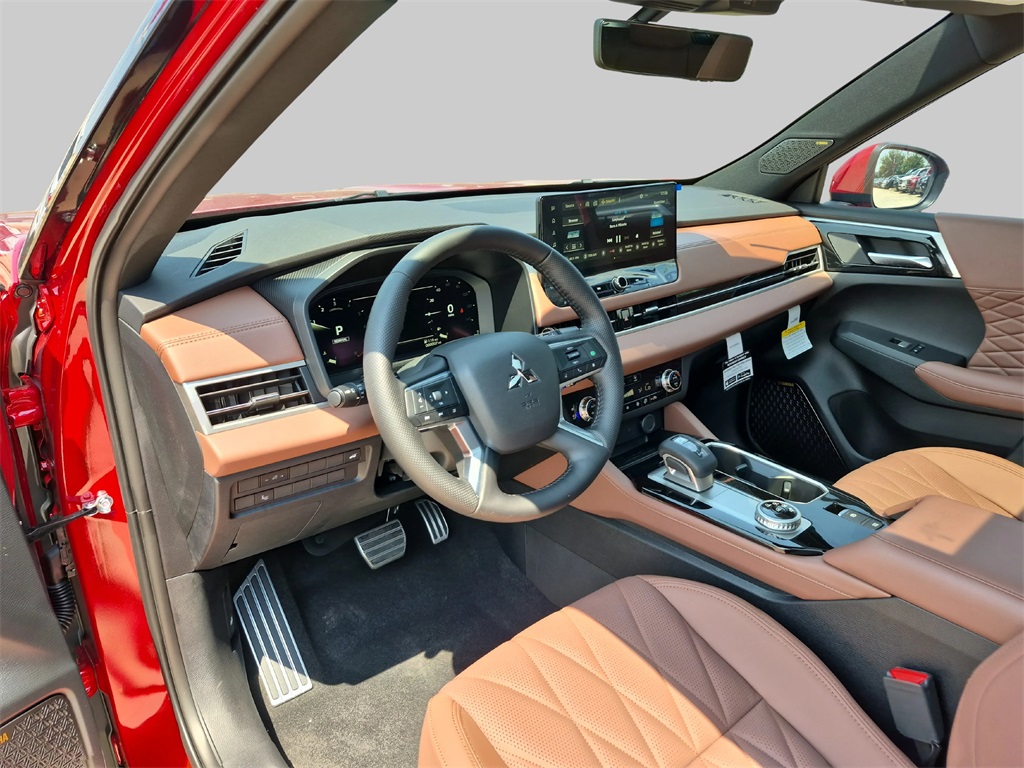 2025 Mitsubishi Outlander SEL - 8