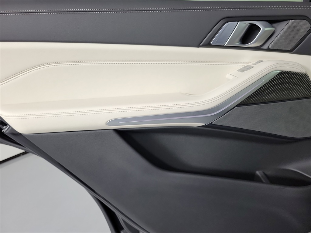 2025 BMW X7 M60i Black at Ultimate Motorsports