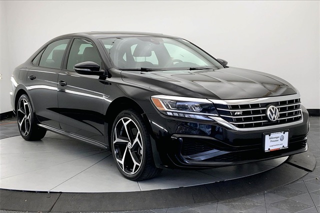 2022 Volkswagen Passat 2.0T R-Line FWD
