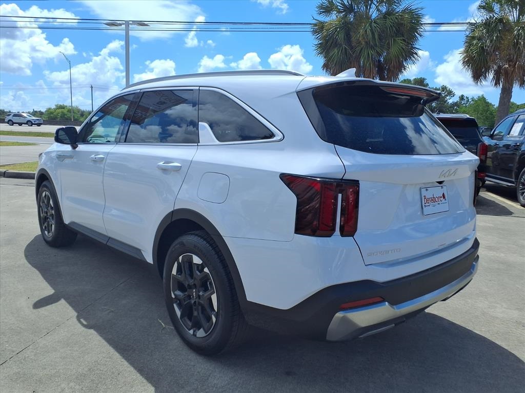 2025 Kia Sorento S - 3