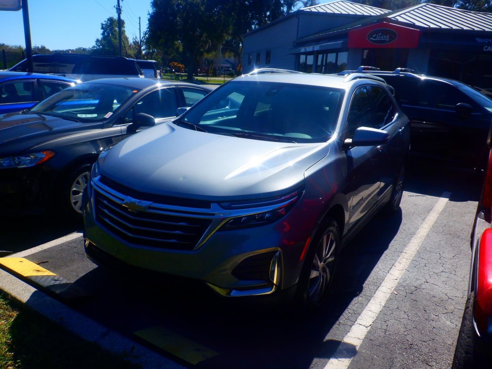 2023 Chevrolet Equinox Premier's photo