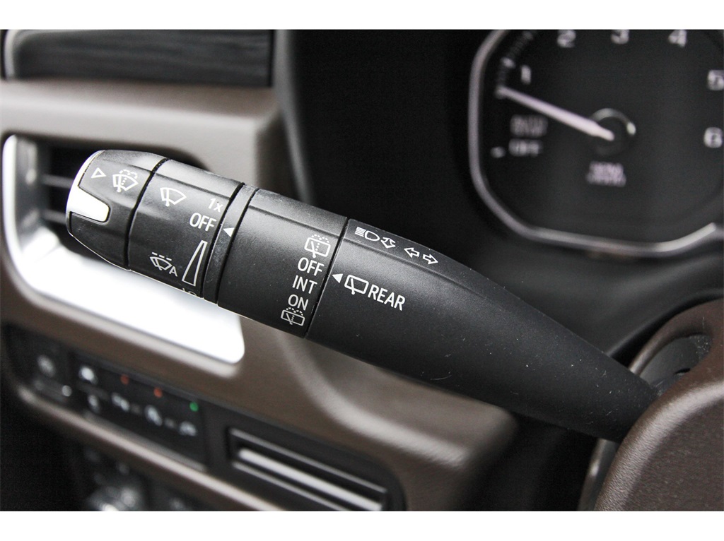 2021 GMC Yukon SLT White at Bayway Cadillac of The Woodlands