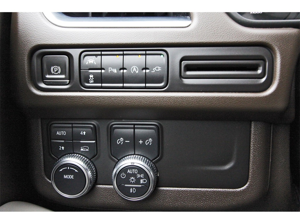 2021 GMC Yukon SLT White at Bayway Cadillac of The Woodlands