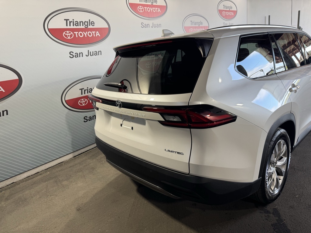 Thumbnail: 2026 Toyota Grand Highlander - 21