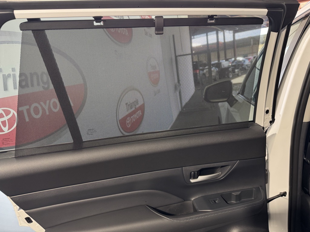 Thumbnail: 2026 Toyota Grand Highlander - 30