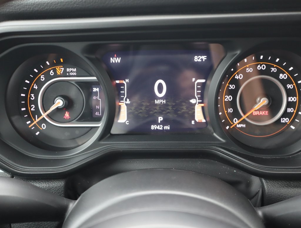 Thumbnail: 2024 Jeep Gladiator - 30