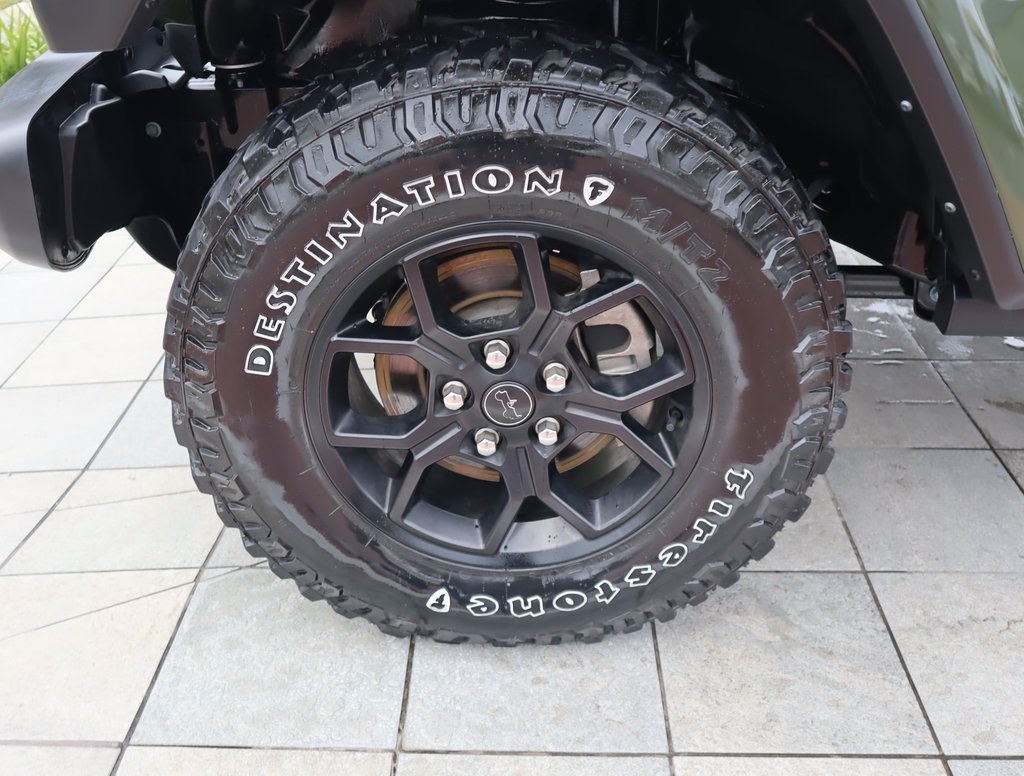 Thumbnail: 2024 Jeep Gladiator - 9