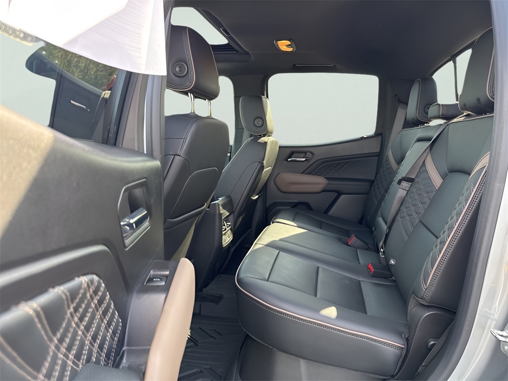 2023 GMC Canyon