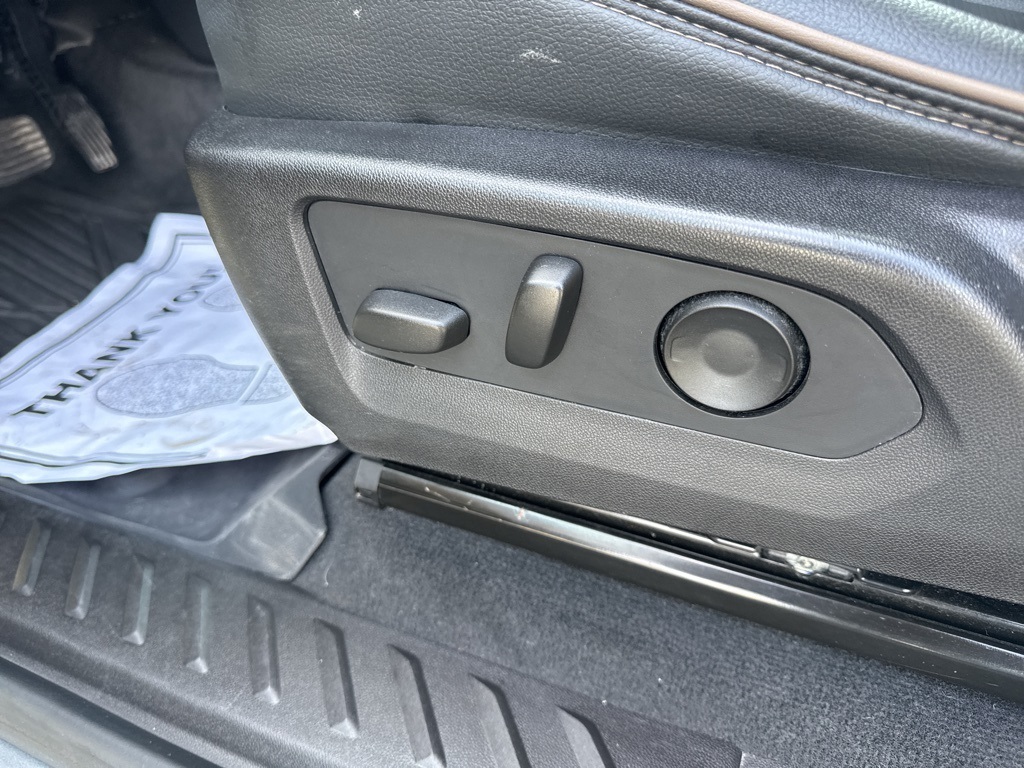2023 GMC Canyon