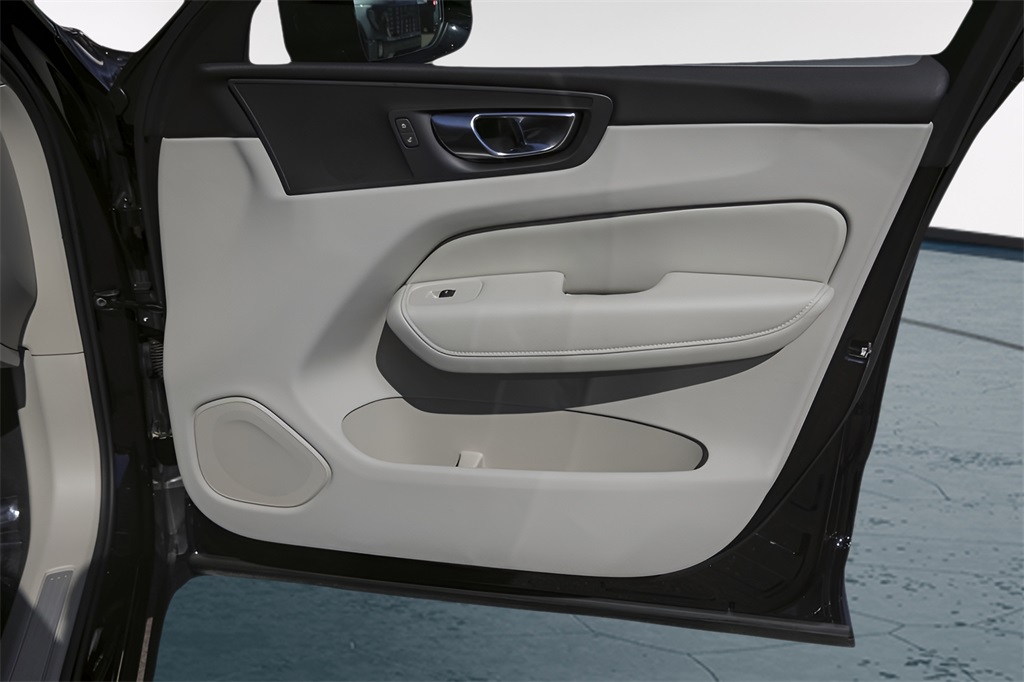 Used Car 2025 Volvo Xc60  B5 Core For Sale Under $50,000 In Austin, Texas