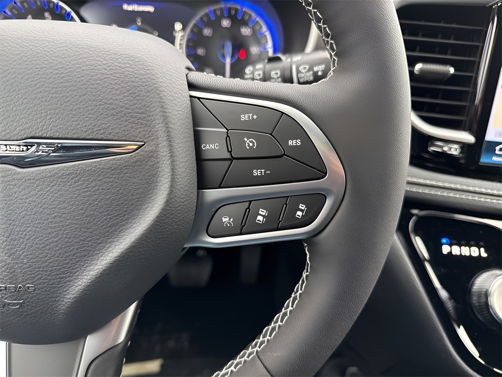 2026 Chrysler Pacifica