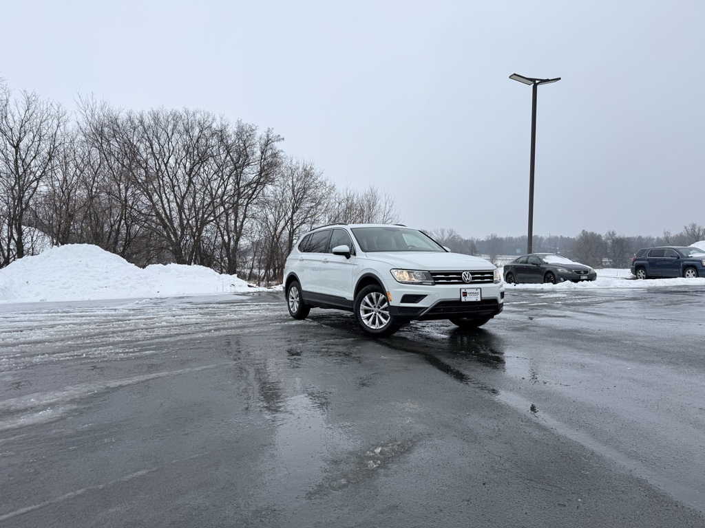 2019 Volkswagen Tiguan SE's photo