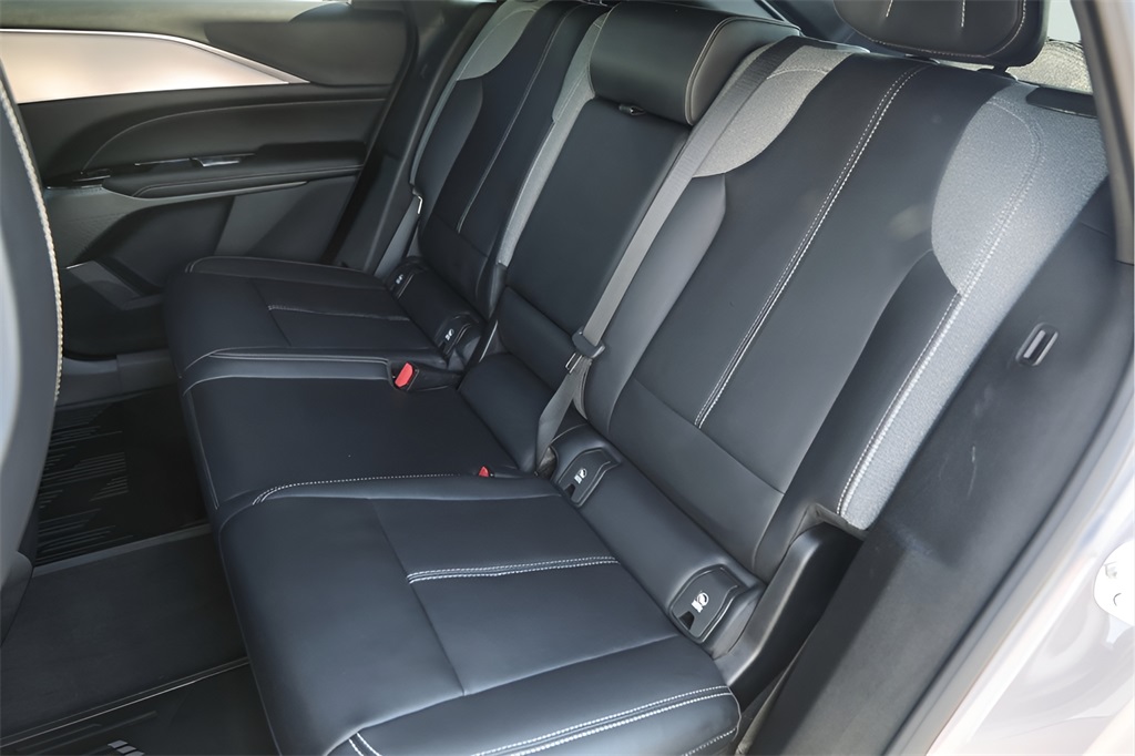 Used Car 2024 Cadillac Lyriq  Tech For Sale Under $40,000 In Austin, Texas