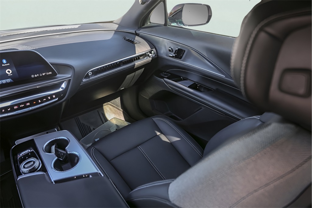 Used Car 2024 Cadillac Lyriq  Tech For Sale Under $40,000 In Austin, Texas