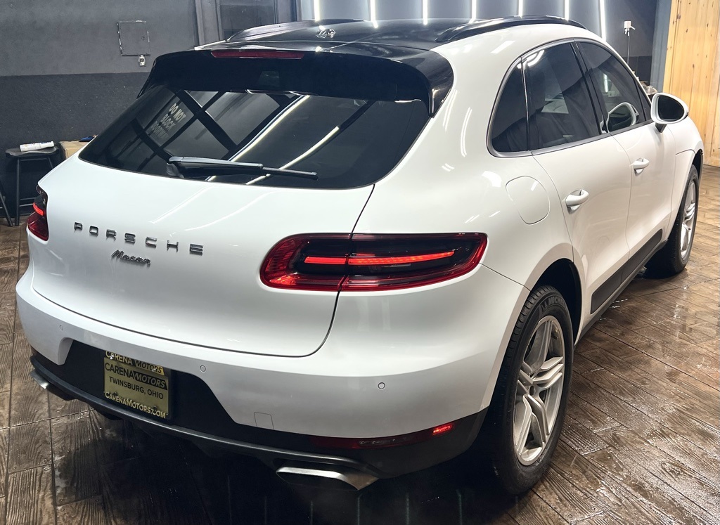 2018 Porsche Macan Base photo 3