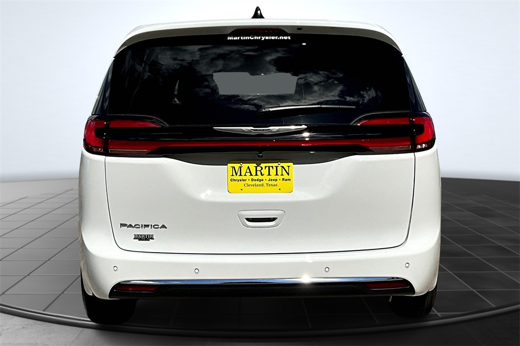 2026 Chrysler Pacifica Select - 3