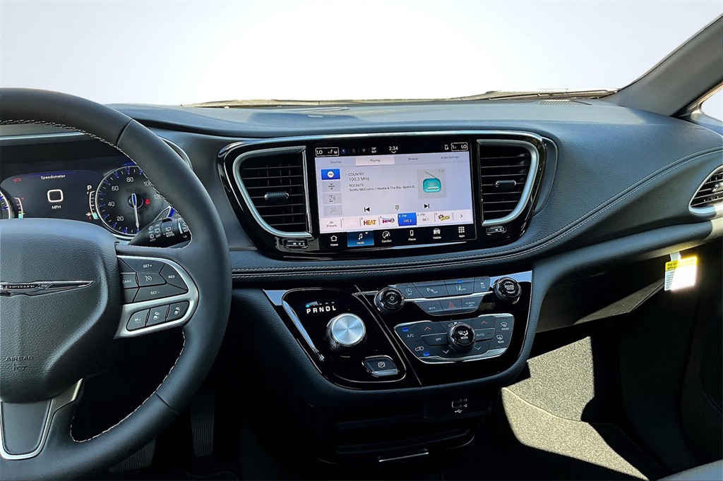 2026 Chrysler Pacifica Select - 6