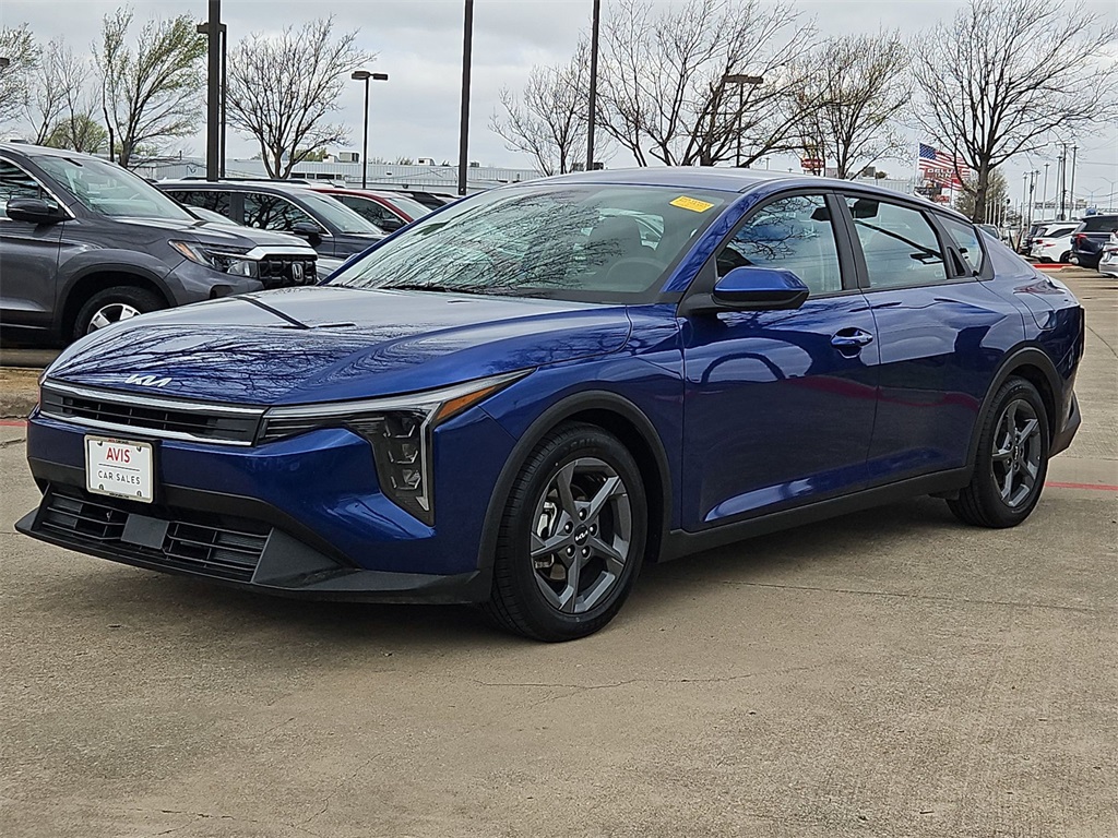 2025 Kia K4 LXS FWD