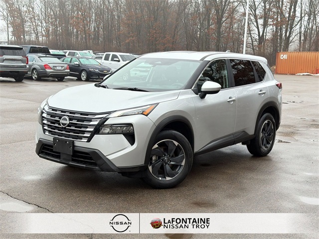 2025 Nissan Rogue SV