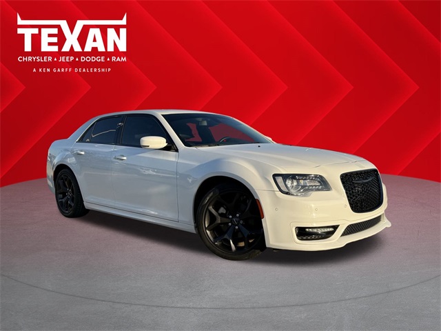 2022 Chrysler 300 Touring White at AutoSavvy Houston Southwest