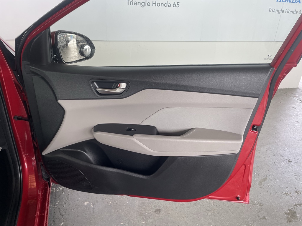 Thumbnail: 2019 Hyundai Accent - 24