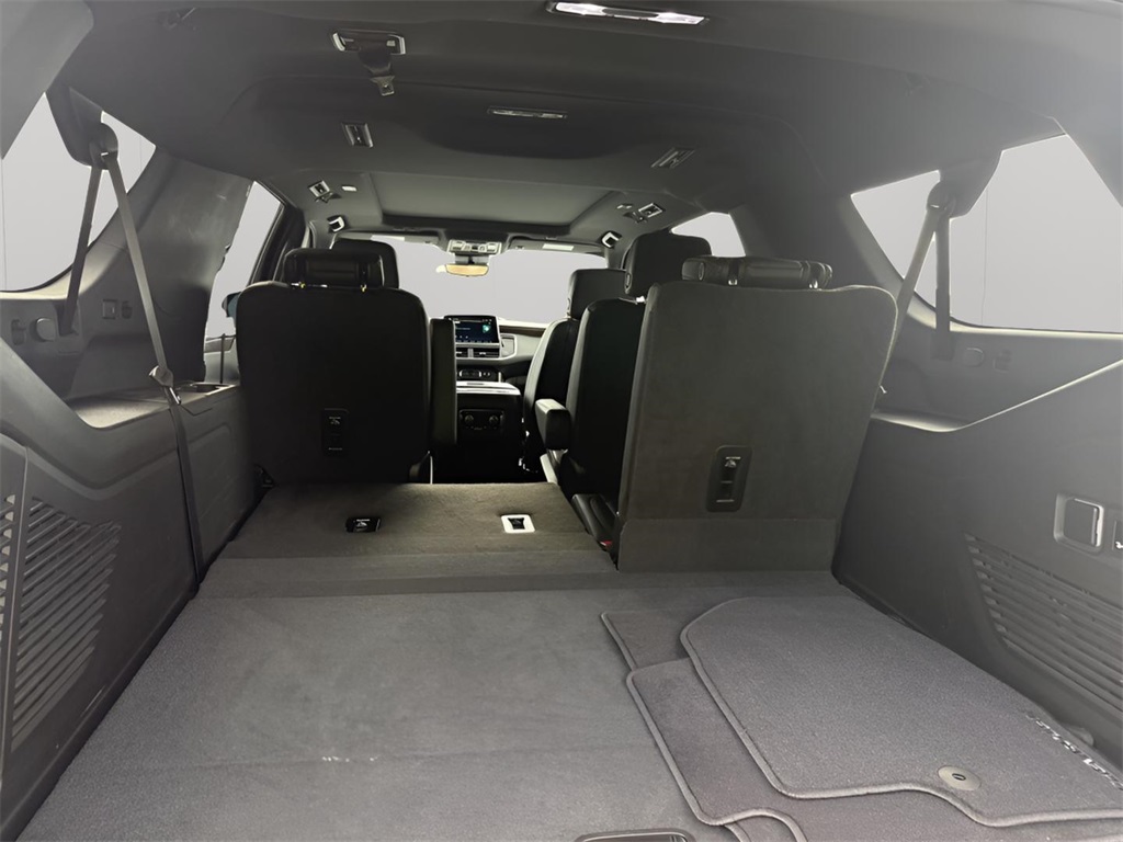 2023 Chevrolet Suburban