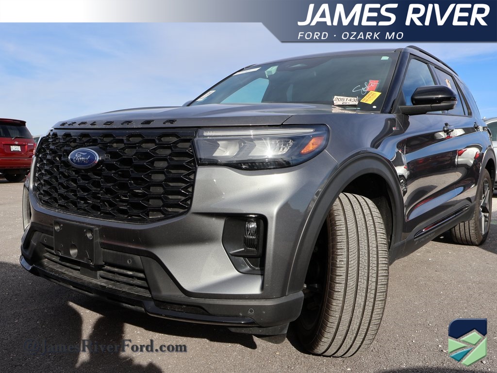 2025 Ford Explorer ST-Line AWD