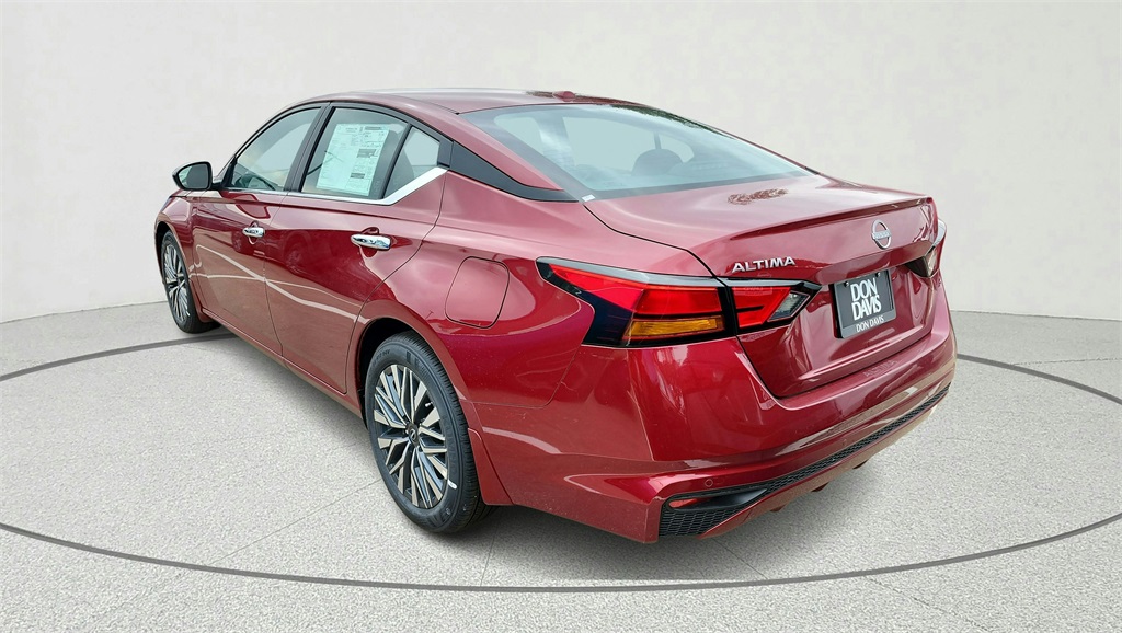 2025 Nissan Altima