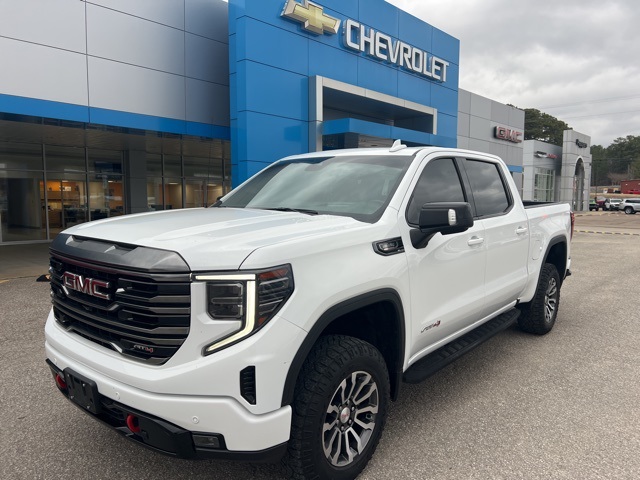 2022 GMC Sierra 1500 AT4 Crew Cab 4WD