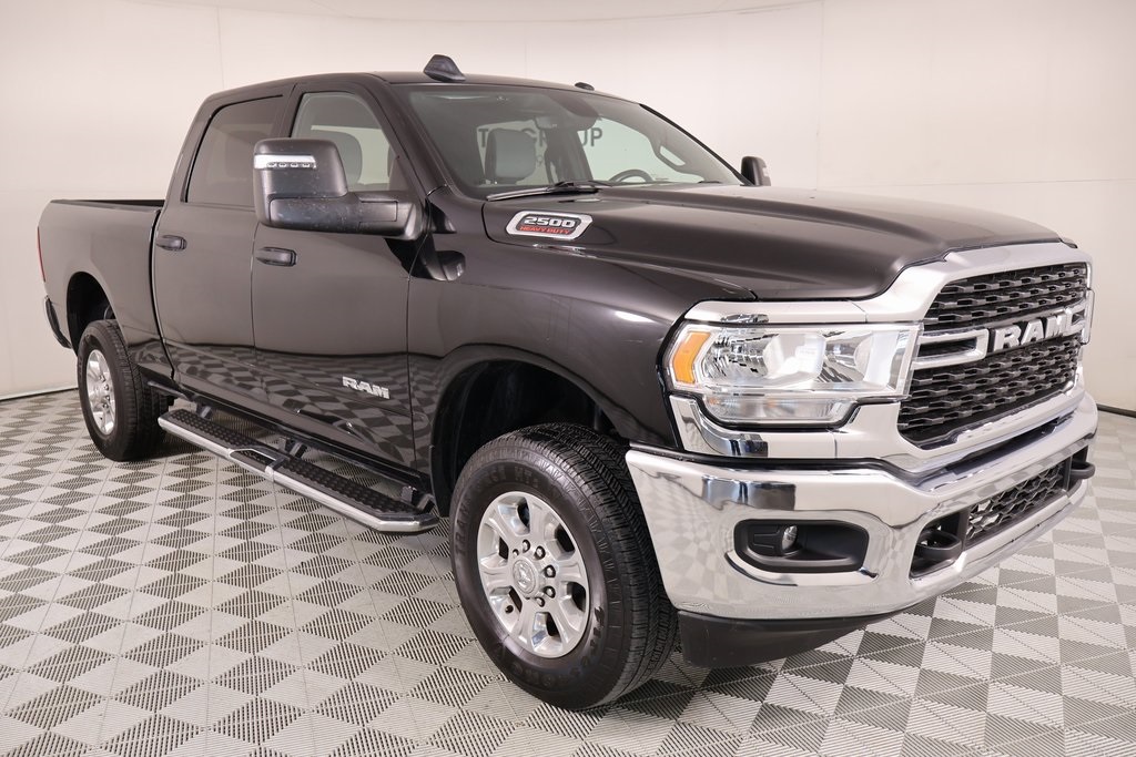 2024 RAM 2500 Big Horn Crew Cab 4WD