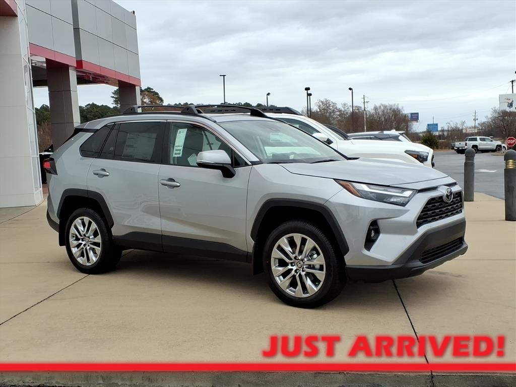 2025 Toyota RAV4 XLE Premium AWD